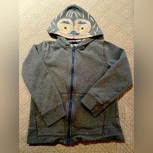 The Tea Collection size 8 boys hoodie.